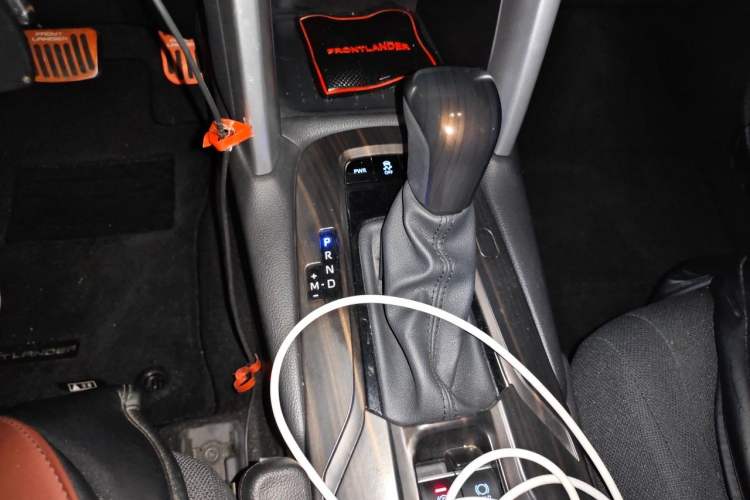 Used Toyota FRONTLANDER 2022 2.0L CVT Elite Edition Gear Lever