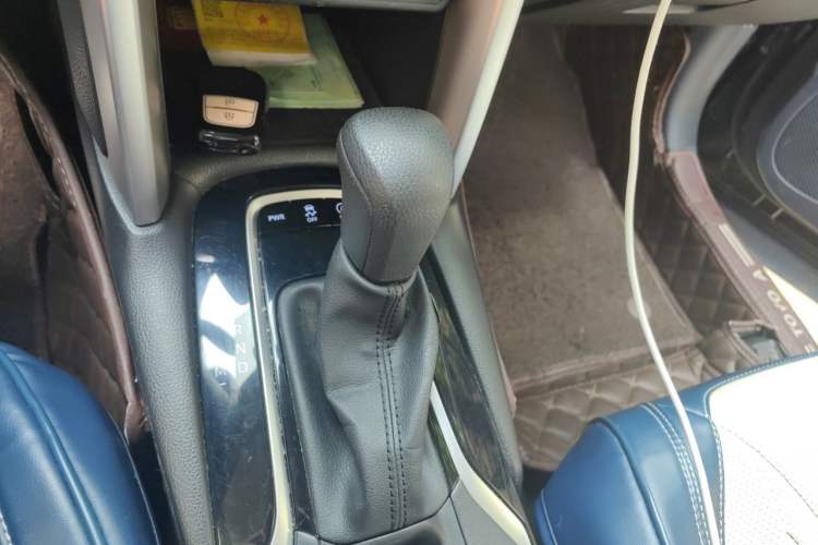 Used Toyota FRONTLANDER 2022 2.0L CVT Leading Edition Gear Lever