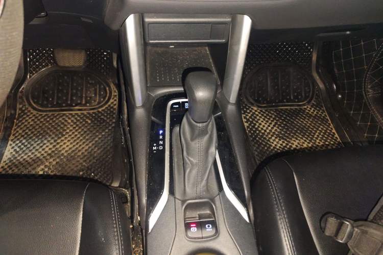 Used Toyota FRONTLANDER 2022 2.0L CVT Leading Edition Gear Lever