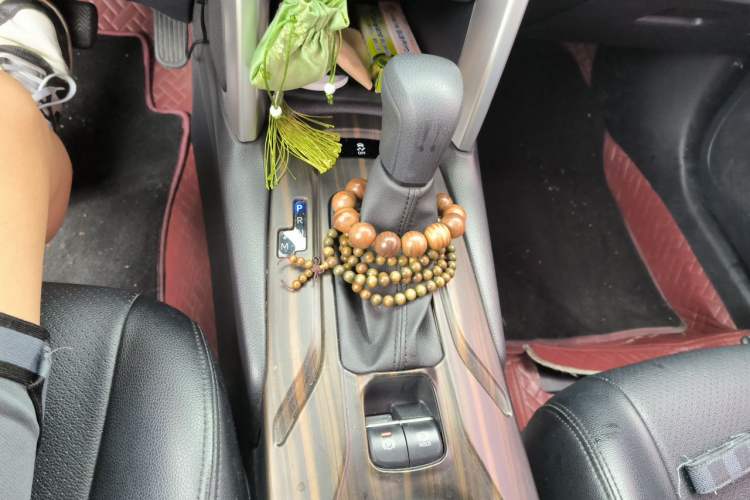 Used Toyota FRONTLANDER 2022 2.0L CVT Elite Edition Gear Lever