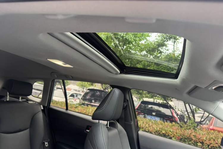 Used Toyota FRONTLANDER 2022 2.0L CVT Luxury Edition Headliner