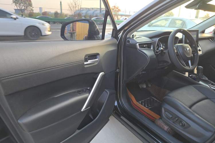 Used Toyota FRONTLANDER 2022 2.0L CVT Luxury Edition Interior 1