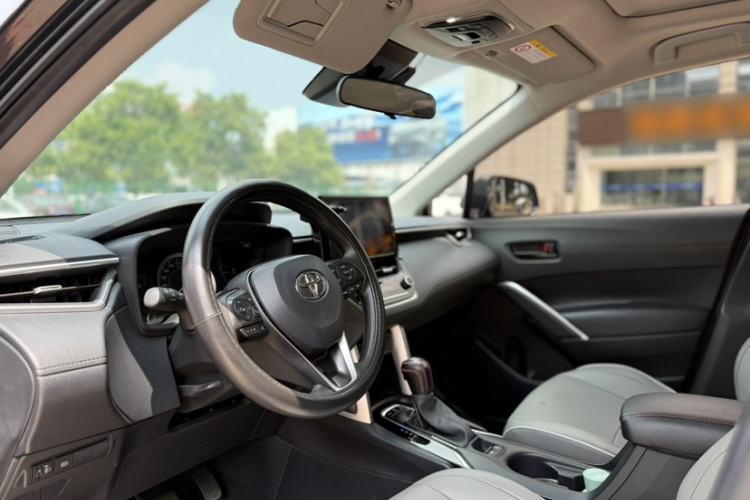 Used Toyota FRONTLANDER 2022 2.0L CVT Leading Edition Interior 2