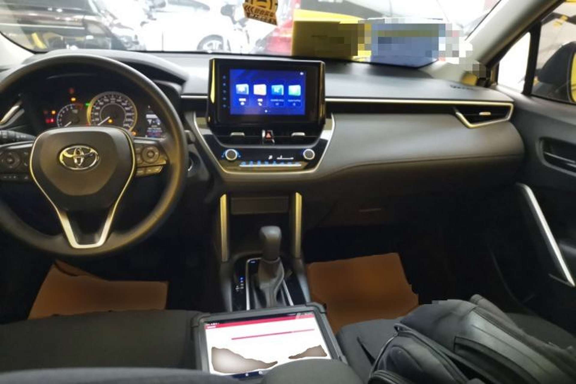Used Toyota FRONTLANDER 2022 2.0L CVT Leading Edition Interior 2