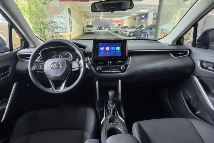 Used Toyota FRONTLANDER 2022 2.0L CVT Elite Edition Interior 3