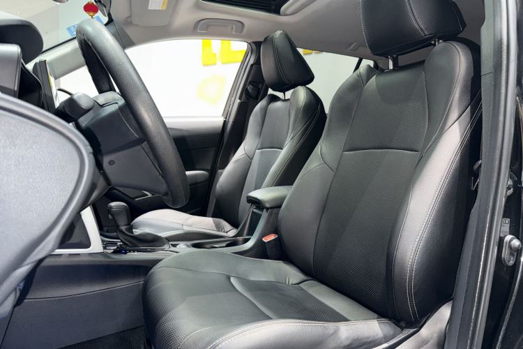 Used Toyota FRONTLANDER 2022 2.0L CVT Leading Edition Interior 3