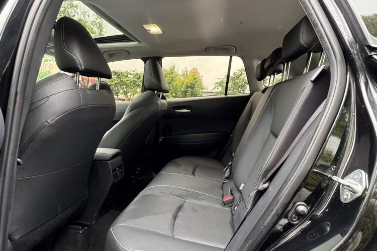 Used Toyota FRONTLANDER 2022 2.0L CVT Luxury Edition Interior 3