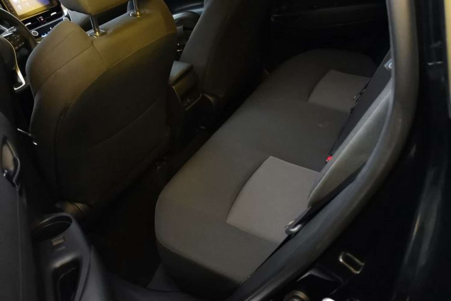 Used Toyota FRONTLANDER 2022 2.0L CVT Leading Edition Interior 4