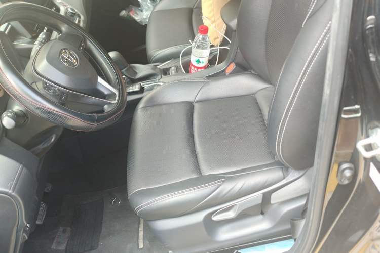 Used Toyota FRONTLANDER 2022 2.0L CVT Elite Edition Left Front Seat