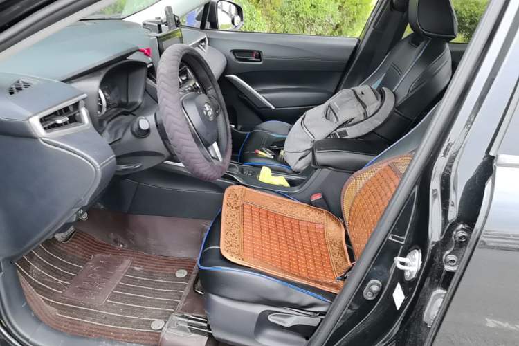 Used Toyota FRONTLANDER 2022 2.0L CVT Elite Edition Left Front Seat