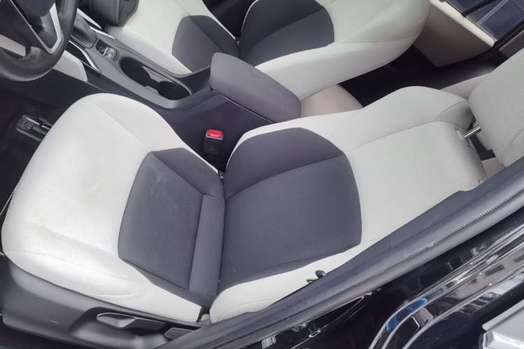 Used Toyota FRONTLANDER 2022 2.0L CVT Leading Edition Left Front Seat