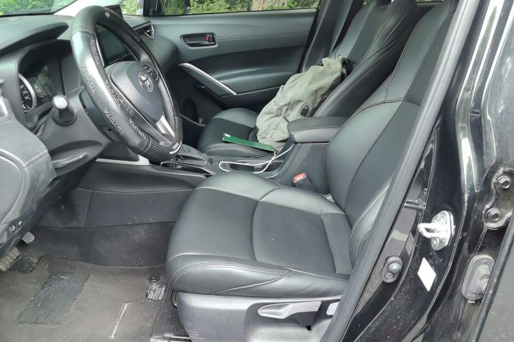 Used Toyota FRONTLANDER 2022 2.0L CVT Leading Edition Left Front Seat