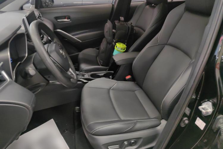 Used Toyota FRONTLANDER 2022 2.0L CVT Luxury PLUS Edition Left Front Seat