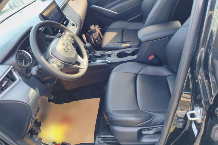 Used Toyota FRONTLANDER 2022 2.0L CVT Leading Edition Left Front Seat