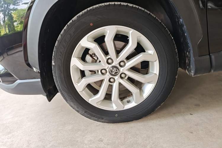 Used Toyota FRONTLANDER 2022 2.0L CVT Leading Edition Left Front Wheel Hub