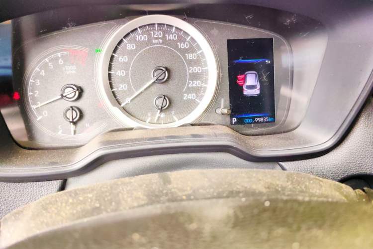 Used Toyota FRONTLANDER 2022 2.0L CVT Elite Edition Odometer Close Up