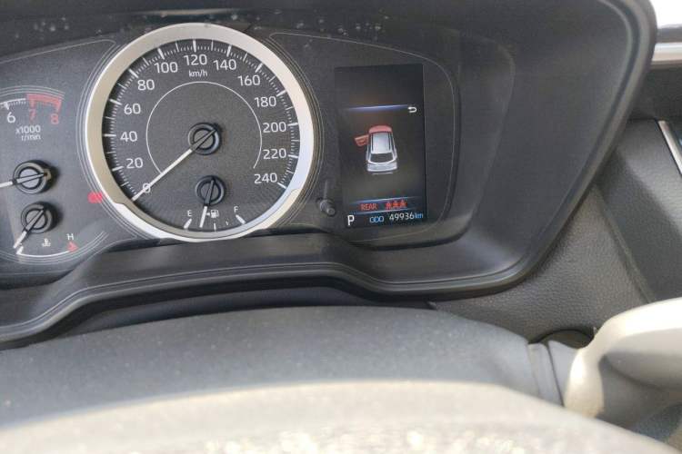 Used Toyota FRONTLANDER 2022 2.0L CVT Elite Edition Odometer Close Up