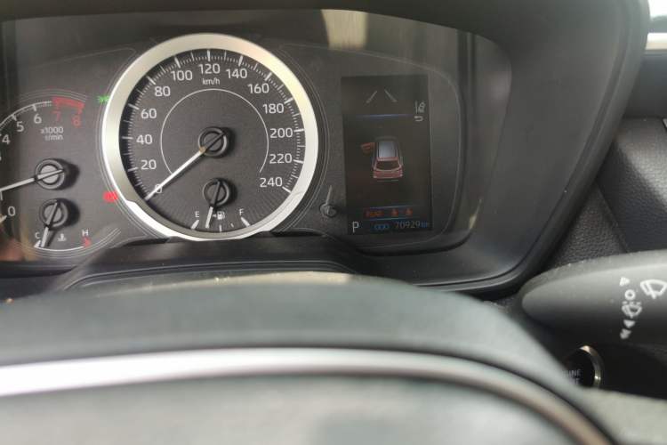 Used Toyota FRONTLANDER 2022 2.0L CVT Luxury Edition Odometer Close Up