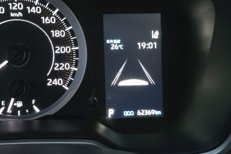 Used Toyota FRONTLANDER 2022 2.0L CVT Luxury Edition Odometer Close Up