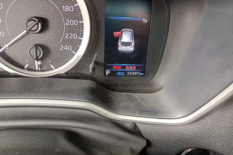 Used Toyota FRONTLANDER 2022 2.0L CVT Luxury PLUS Edition Odometer Close Up