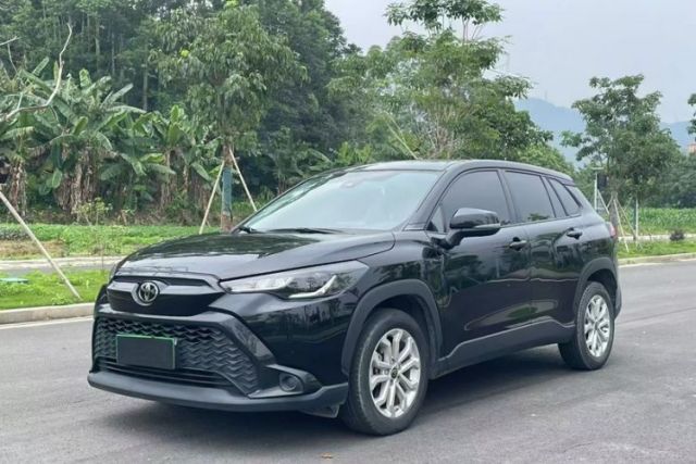 Used Toyota FRONTLANDER 2022 2.0L CVT Leading Edition