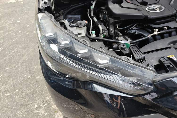 Used Toyota FRONTLANDER 2022 2.0L CVT Luxury Edition Right Front Headlight