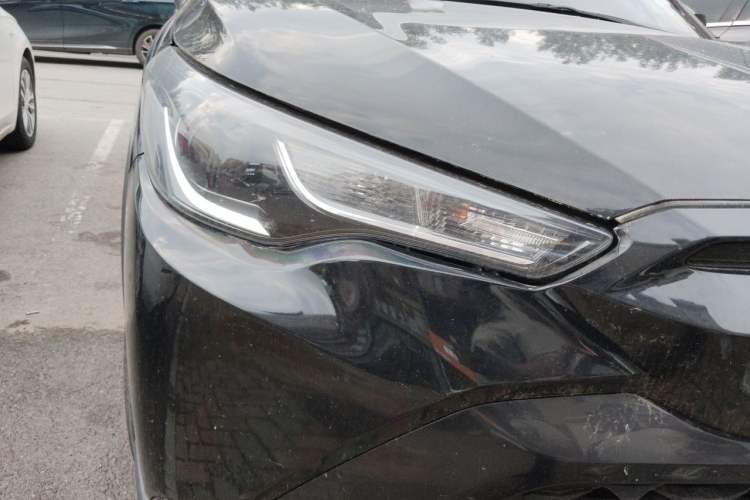 Used Toyota FRONTLANDER 2022 2.0L CVT Leading Edition Right Front Headlight