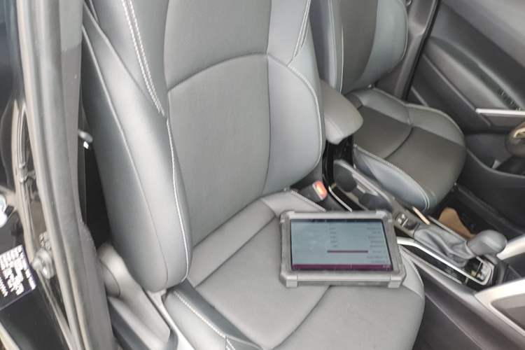 Used Toyota FRONTLANDER 2022 2.0L CVT Luxury Edition Right Front Seat