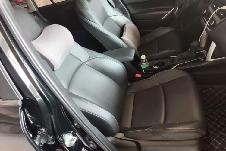 Used Toyota FRONTLANDER 2022 2.0L CVT Luxury Edition Right Front Seat