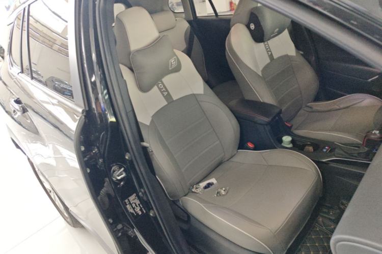Used Toyota FRONTLANDER 2022 2.0L CVT Leading Edition Right Front Seat