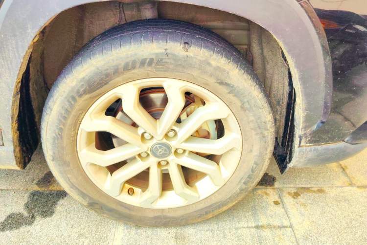 Used Toyota FRONTLANDER 2022 2.0L CVT Elite Edition Right Front Wheel Hub