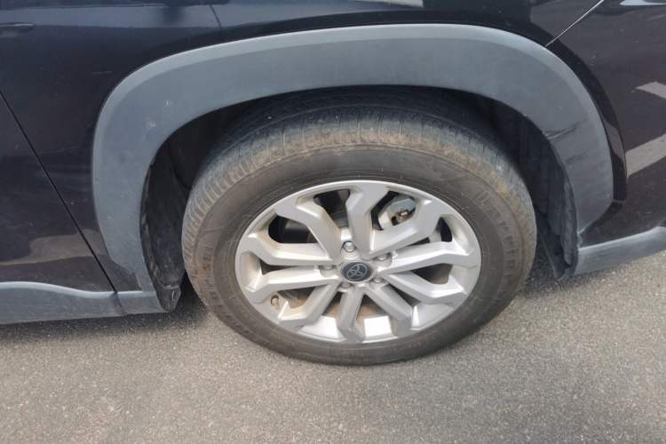 Used Toyota FRONTLANDER 2022 2.0L CVT Luxury Edition Right Front Wheel Hub