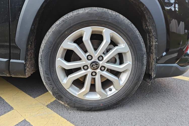 Used Toyota FRONTLANDER 2022 2.0L CVT Leading Edition Right Front Wheel Hub