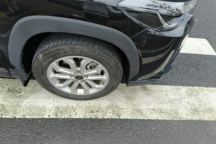 Used Toyota FRONTLANDER 2022 2.0L CVT Elite Edition Right Front Wheel Hub