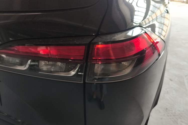 Used Toyota FRONTLANDER 2022 2.0L CVT Luxury Edition Right Rear Taillight