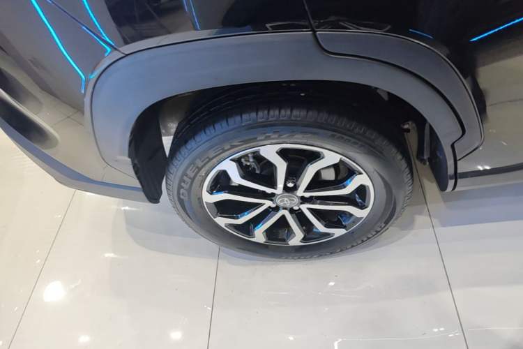 Used Toyota FRONTLANDER 2022 2.0L CVT Luxury Edition Right Rear Wheel Hub