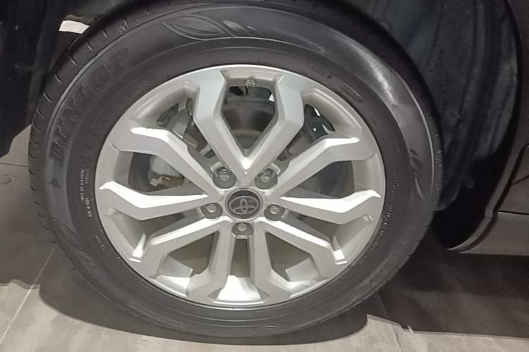 Used Toyota FRONTLANDER 2022 2.0L CVT Leading Edition Right Rear Wheel Hub