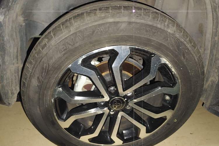 Used Toyota FRONTLANDER 2022 2.0L CVT Luxury Edition Right Rear Wheel Hub