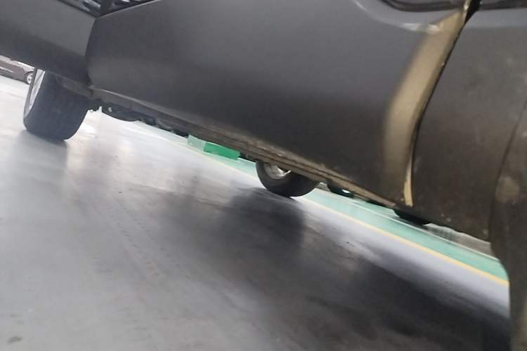 Used Toyota FRONTLANDER 2022 2.0L CVT Elite Edition Right Side Sill