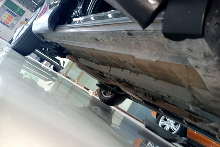 Used Toyota FRONTLANDER 2022 2.0L CVT Elite Edition Right Side Sill