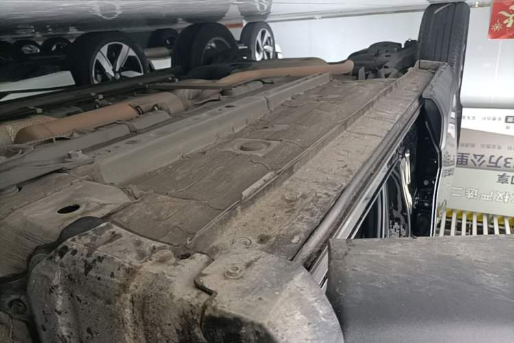 Used Toyota FRONTLANDER 2022 2.0L CVT Elite Edition Right Side Sill