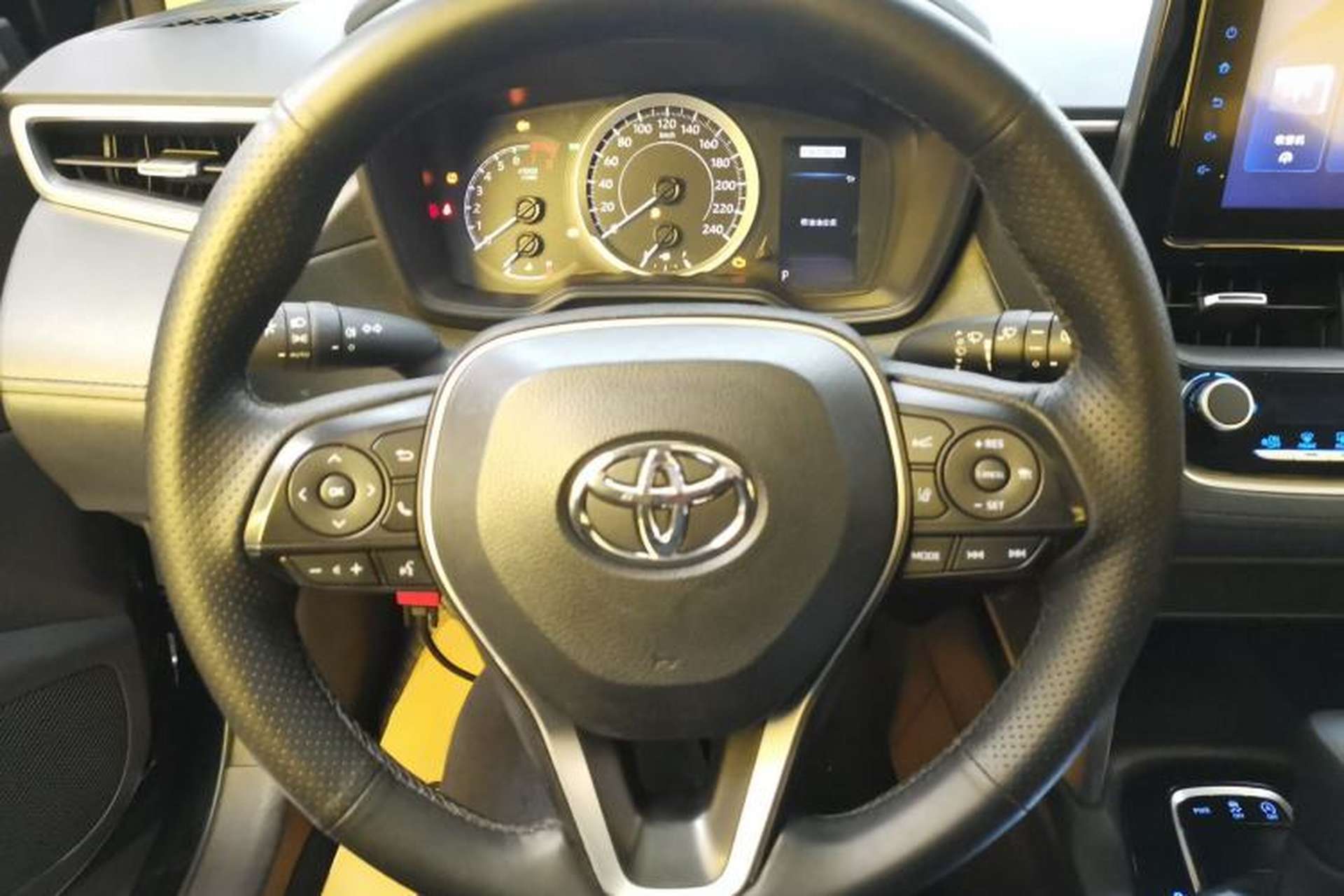 Used Toyota FRONTLANDER 2022 2.0L CVT Leading Edition Steering Wheel