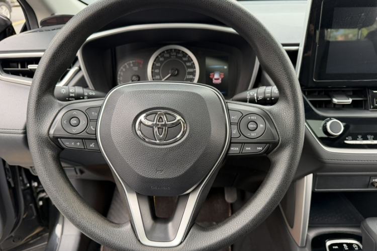 Used Toyota FRONTLANDER 2022 2.0L CVT Luxury PLUS Edition Steering Wheel