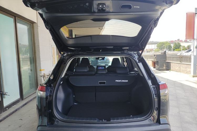 Used Toyota FRONTLANDER 2022 2.0L CVT Luxury Edition Trunk