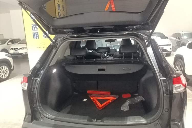 Used Toyota FRONTLANDER 2022 2.0L CVT Leading Edition Trunk