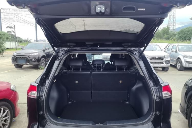 Used Toyota FRONTLANDER 2022 2.0L CVT Leading Edition Trunk