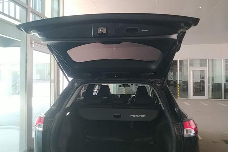 Used Toyota FRONTLANDER 2022 2.0L CVT Leading Edition Trunk