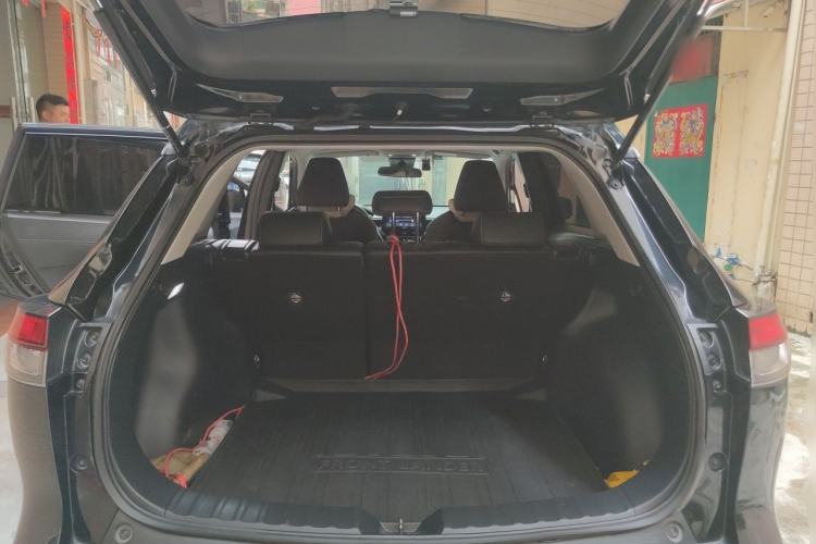 Used Toyota FRONTLANDER 2022 2.0L CVT Luxury Edition Trunk