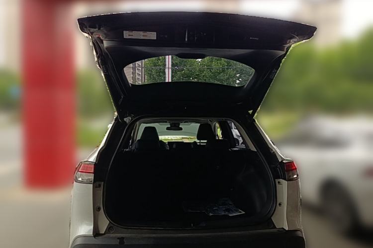 Used Toyota FRONTLANDER 2022 2.0L CVT Luxury PLUS Edition Trunk
