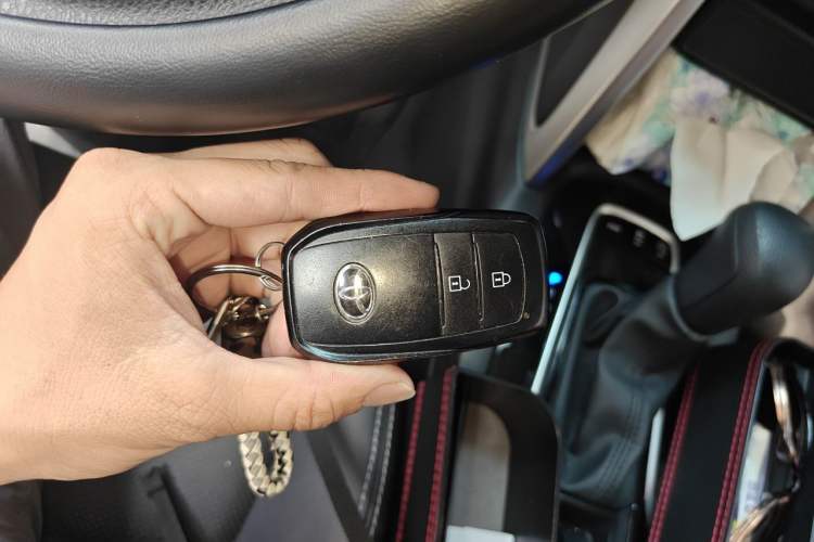 Used Toyota FRONTLANDER 2022 2.0L CVT Luxury Edition Vehicle Key